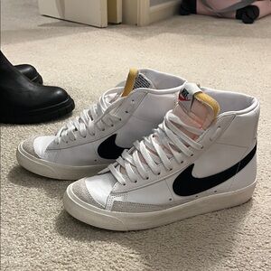 Nike Blazer Mid ‘77